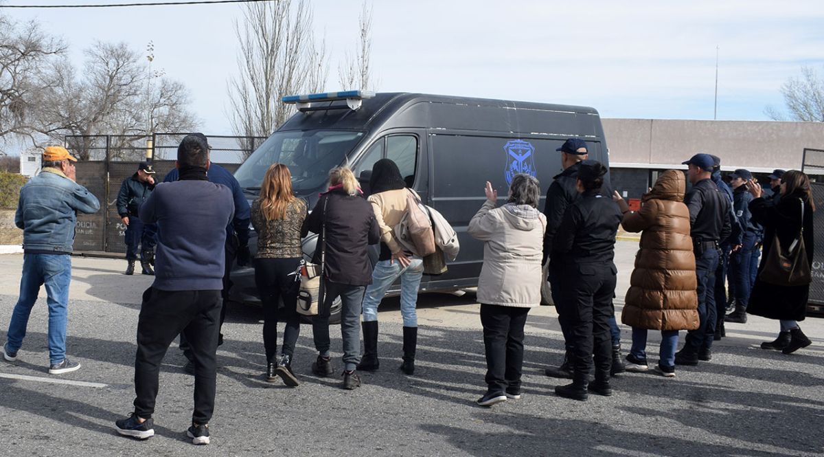Asalto en Los Molles: Rafaelli negó su participación en el hecho e intimidó a una periodista de ECN
