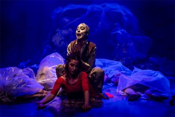 "Residual", una obra de danza teatro en Amigos de Merlo