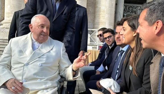 La intendenta de Renca visitó al Papa en el Vaticano