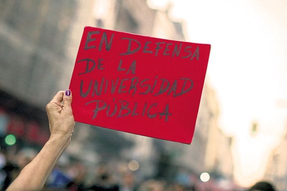Marcha universitaria del 23 de abril: convocan a movilizar en Merlo