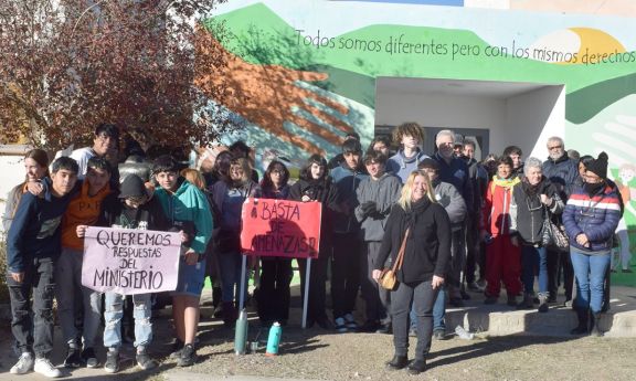 Escuela generativa de Merlo: piden la reincorporación de las docentes despedidas