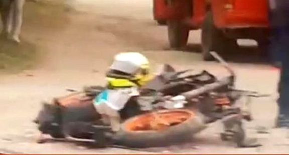 Un motociclista murió al chocar con una camioneta en Las Tapias