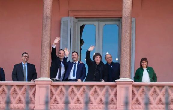 Copa América 2024: Milei invitó a la Selección Argentina a festejar en el balcón de Casa Rosada