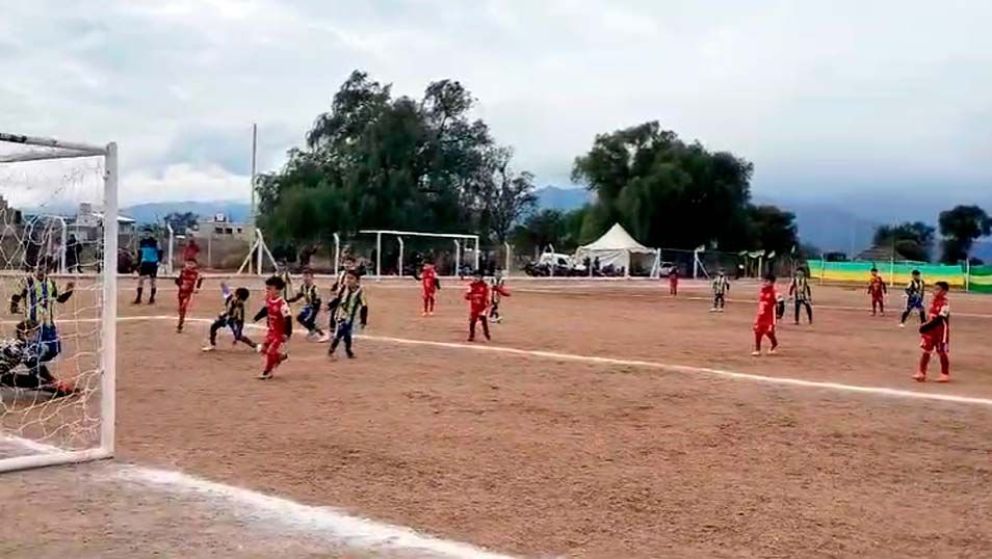 Con una masiva convocatoria, Juventud realizó la séptima edición del Mundialito de Fútbol Infantil