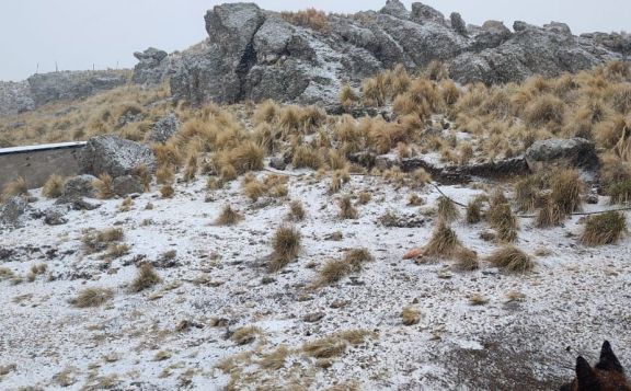 Empezó a nevar en las sierras de Merlo