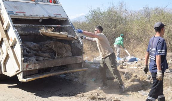 El Municipio lanza una campaña de descacharrado en toda la Villa de Merlo