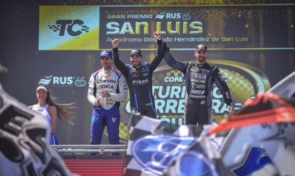 Santero fue imparable: ganó de punta a punta la 1ª fecha de la Copa de Oro