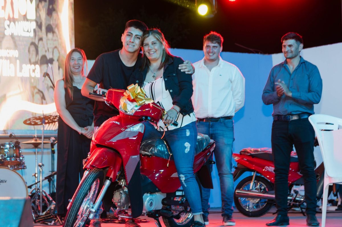 Villa Larca inauguró la temporada de eventos de verano con el exitoso 16º Festival de los Artesanos