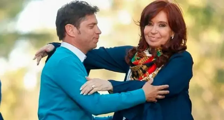 Con quejas, Cristina Kirchner acepta el desdoblamiento de Axel Kicillof