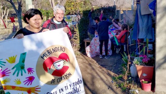 Un merendero de Merlo pide ayuda para garantizar la leche de 78 niños