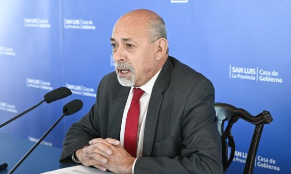 Ricardo Bazla pidió licencia al gobernador Poggi para defenderse de una denuncia