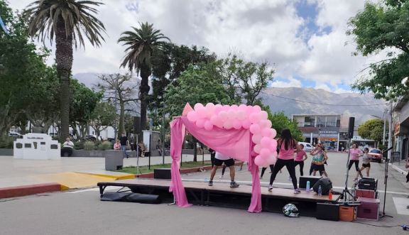Cortaron calles del centro merlino para que baile zumba la mujer del intendente interino