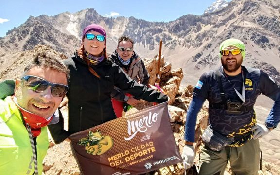 Rumbo al Aconcagua 2027: montañistas merlinos siguen sumando cumbres