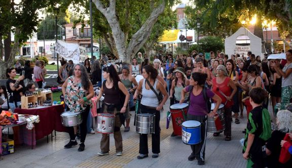 Merlo marchó por el 8M con reclamos contra la violencia machista y la desigualdad