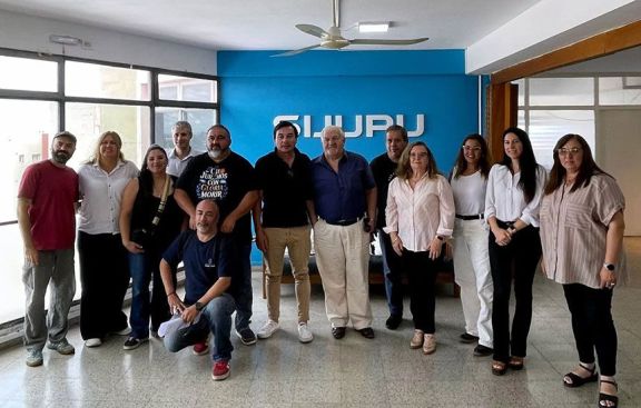 Gremios estatales reclaman adelantar el aumento del 5% y abrir negociación salarial