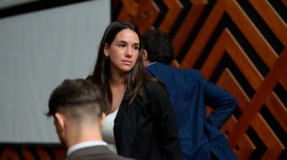 Condenan a la ex funcionaria Cintia Ramírez a prisión en suspenso e inhabilitación perpetua de cargos