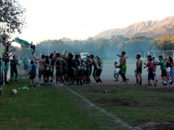 Casino revirtió el clásico, eliminó a San Martín y avanzó a semifinales