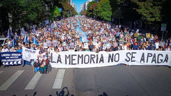 Agrupaciones de Derechos Humanos, políticas y sindicales marchan este martes en todo el país a 50 años del Golpe