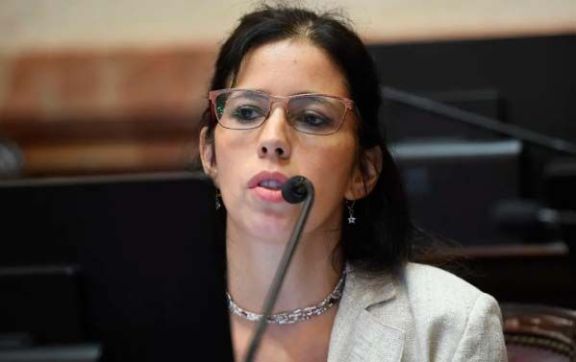Ivanna Arrascaeta, la senadora que menos habló en 2025: solo dijo una palabra en todo el año