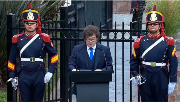 Día del Veterano: Milei reafirmó el reclamo por Malvinas y anunció mejoras para las Fuerzas Armadas