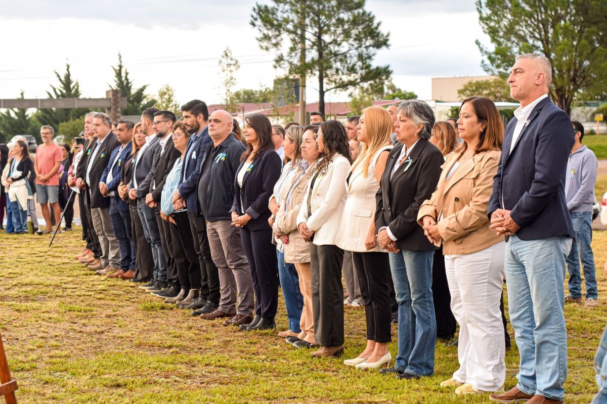 Villa de Merlo homenajeó a los veteranos y caídos en Malvinas 
