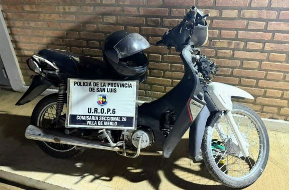 Villa de Merlo: la Policía recuperó una motocicleta robada y demoró a dos jóvenes