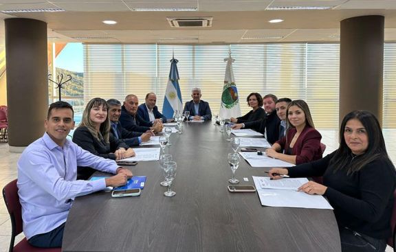 Los Molles y Cortaderas renovaron acuerdos para ejecutar obras públicas