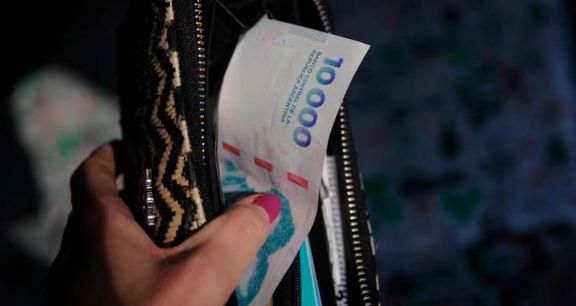 Salario insuficiente: 7 de cada 10 trabajadores argentinos gastan su sueldo en menos de 14 días