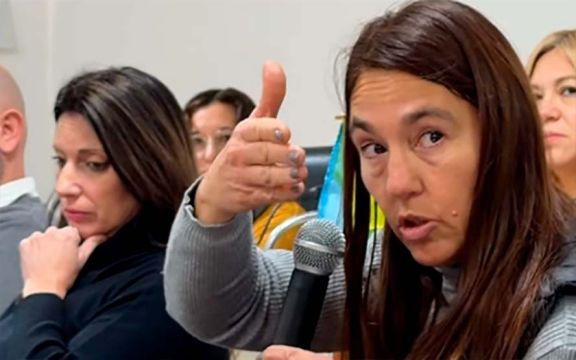 La Asociación Hotelera advirtió que el turismo de Merlo está "en rojo" y profundizó las críticas a la gestión de Álvarez Pinto