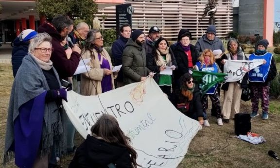 Organizaciones sociales, ambientales y gremiales se plantan contra el RIPEE y cuestionan el rumbo económico de Poggi