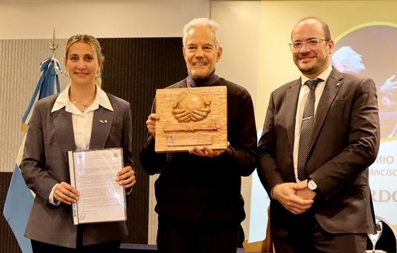La UNSL distinguió a Ricardo Marino e Ivette Campot con el Premio Rector Puchmüller 2026