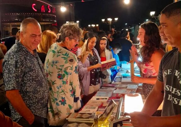 La Feria de Libros y Arte celebra una nueva edición en Villa de Merlo