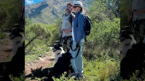 Villa de Merlo propone una experiencia de trekking al atardecer para disfrutar junto a los perros