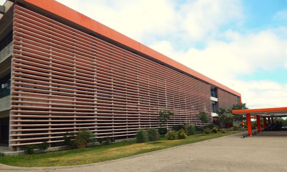 Los empleados públicos cobrarán este viernes con el primer tramo del aumento salarial