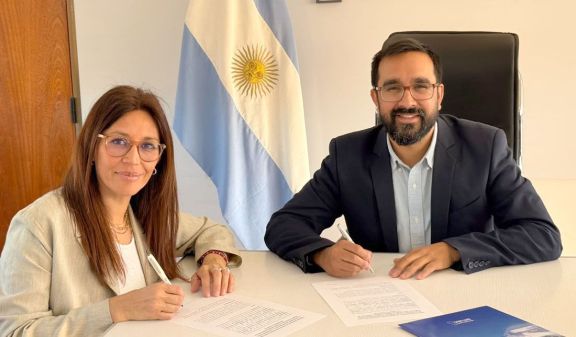 Dos convenios para fortalecer la gestión turística en Potrero de los Funes 