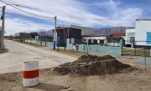 El Municipio explicó la pausa en la obra de Héroes de Malvinas y aseguró que los trabajos continuarán