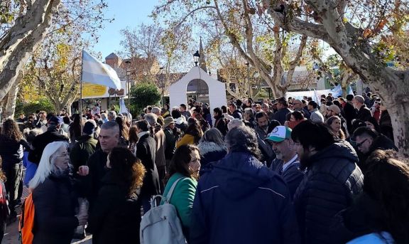 En Villa de Merlo también marcharon contra la Ley de Inviolabilidad de la Propiedad Privada