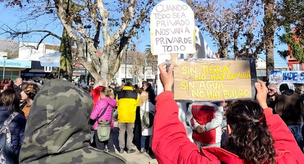 En Villa de Merlo también marcharon contra la Ley de Inviolabilidad de la Propiedad Privada
