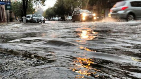 Alerta por un "Súper Niño" en Argentina: aumenta el riesgo de lluvias intensas y tormentas severas