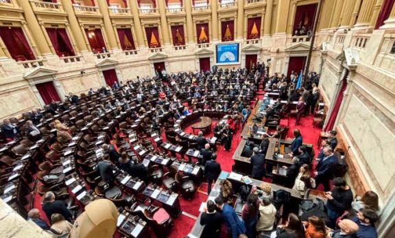 Banco Central: con respaldo de aliados, el oficialismo logró aprobar ampliamente la reforma de la Carta Orgánica