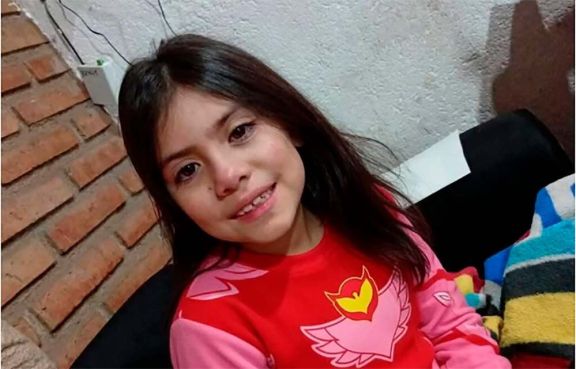 Lanzaron una campaña solidaria para acompañar a Ámbar en su tratamiento en el Garrahan