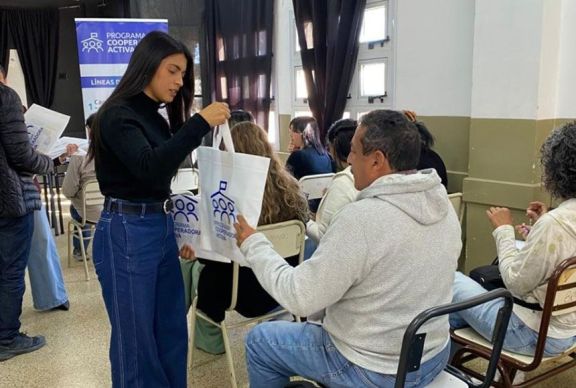 Más de 15 cooperadoras de Junín participaron de una jornada del programa “Cooperadora Activa” en Merlo