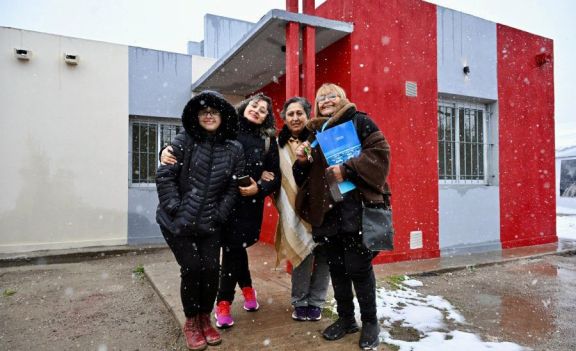 34 familias recibieron sus viviendas en Carpintería, Concarán y Tilisarao